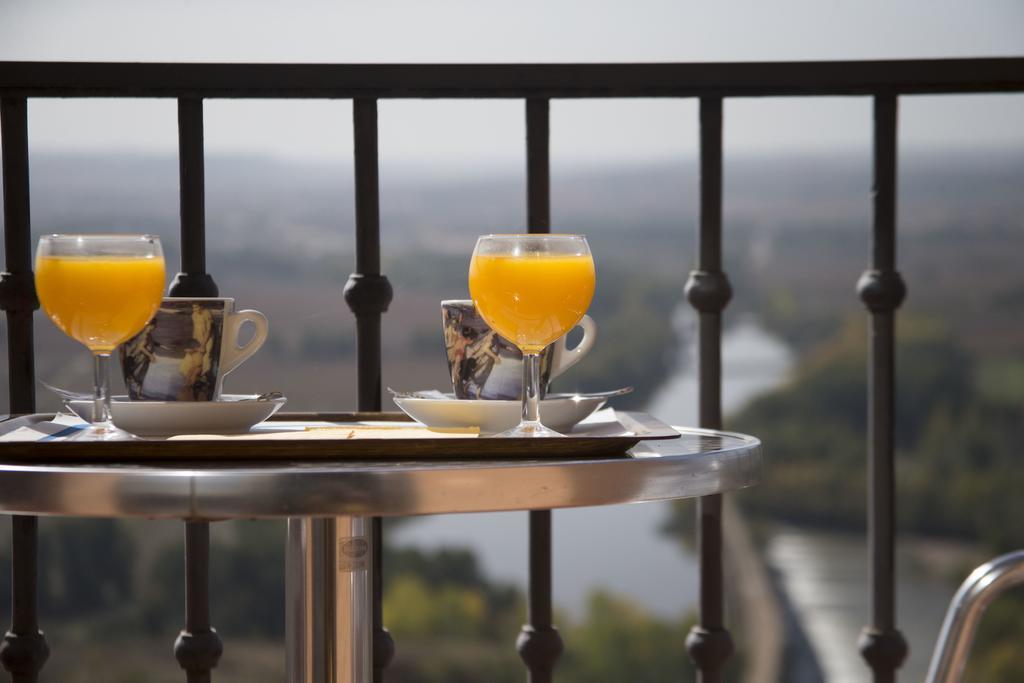 Hospedium Hotel Juan II Toro Phòng bức ảnh
