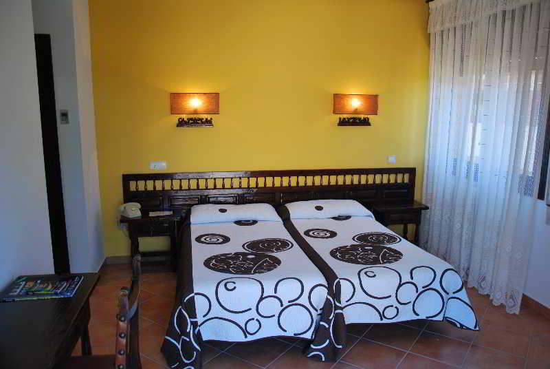 Hospedium Hotel Juan II Toro Ngoại thất bức ảnh