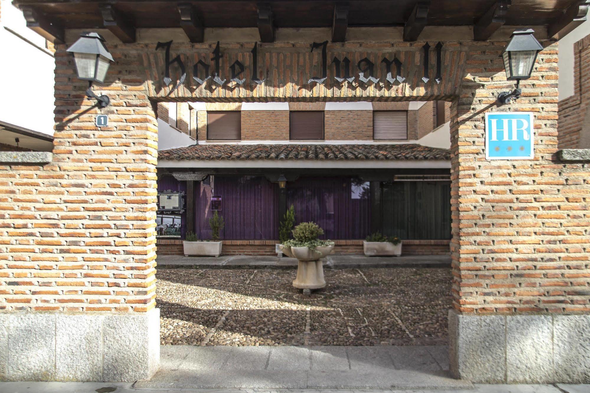 Hospedium Hotel Juan II Toro Ngoại thất bức ảnh